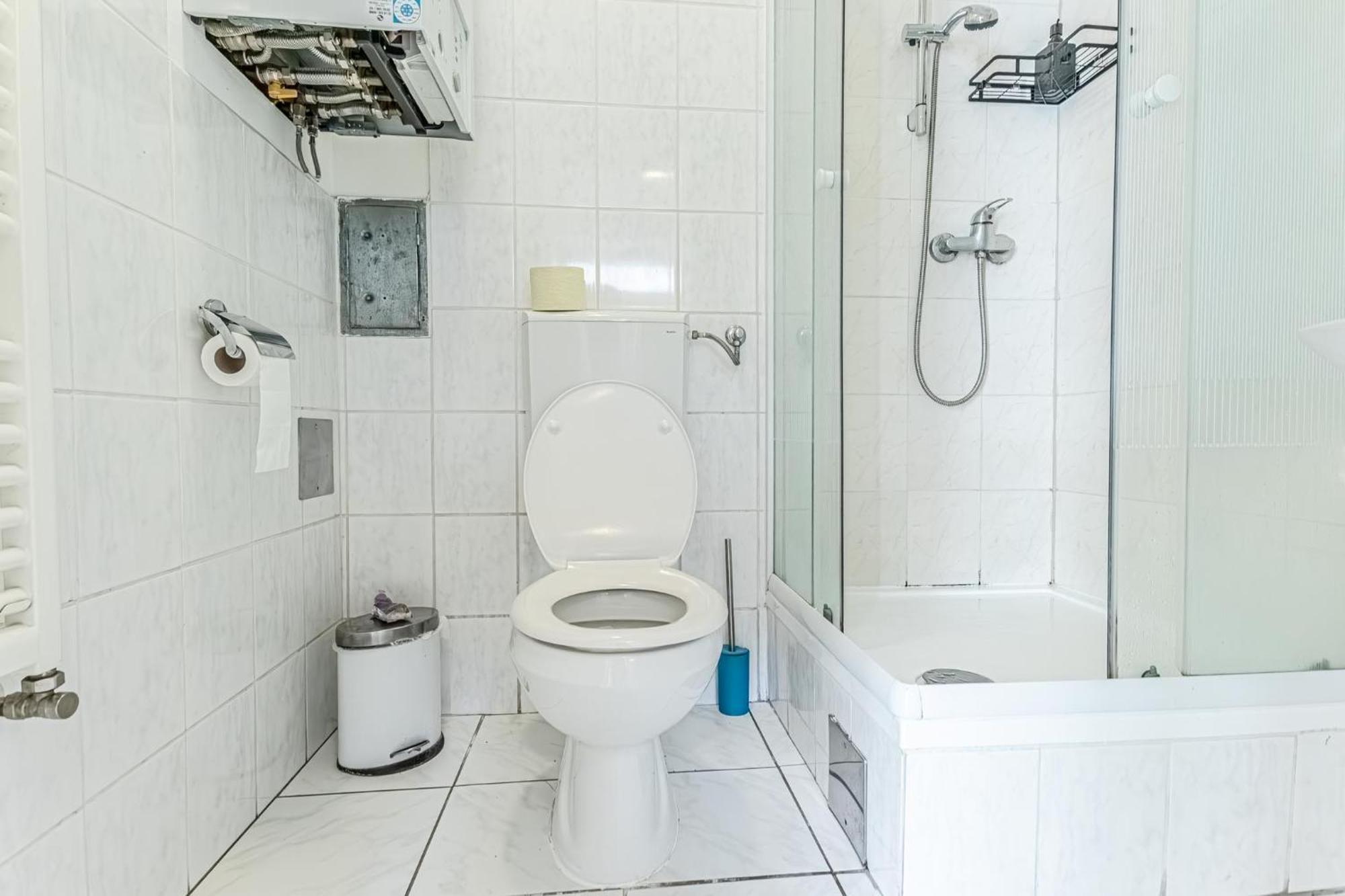 City Vibes: 1Br Apt, 10 Min To Westbahnhof Viena Exterior foto