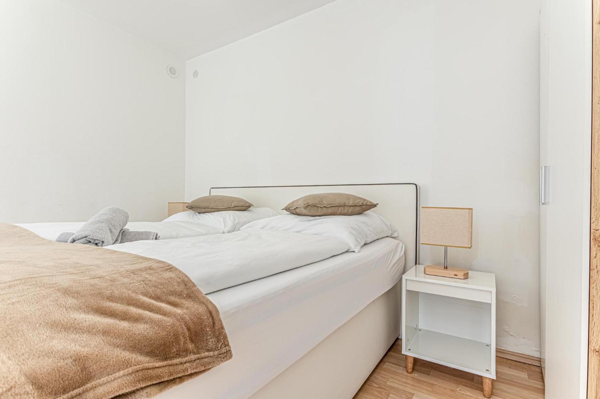 City Vibes: 1Br Apt, 10 Min To Westbahnhof Viena Exterior foto